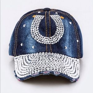 Bling horseshoe cap